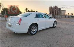 كرايسلر 300